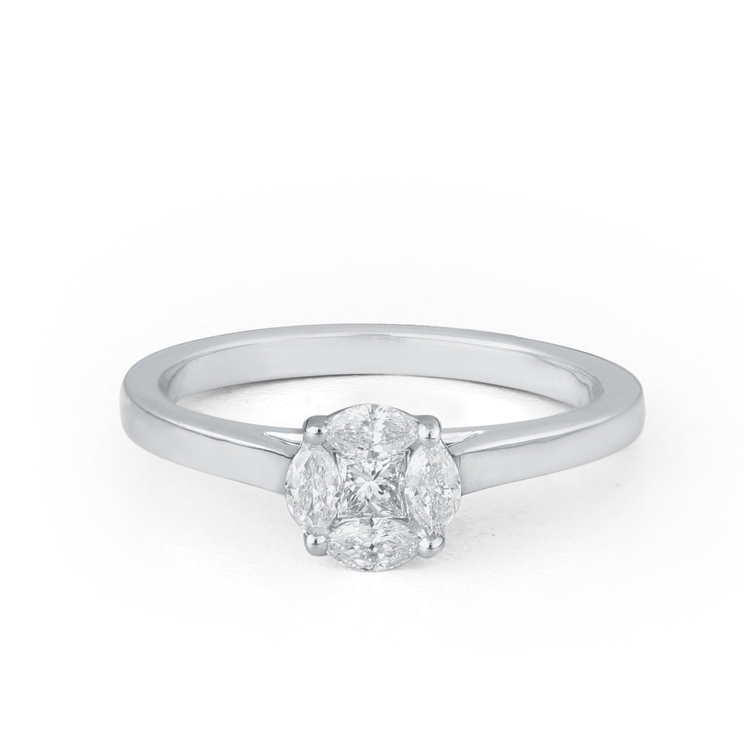 Round cluster diamond ring (<0.5ct)