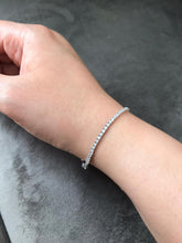 Load image into Gallery viewer, Shop 1.53 carat classic diamond bracelet in white gold at Dira London.com
