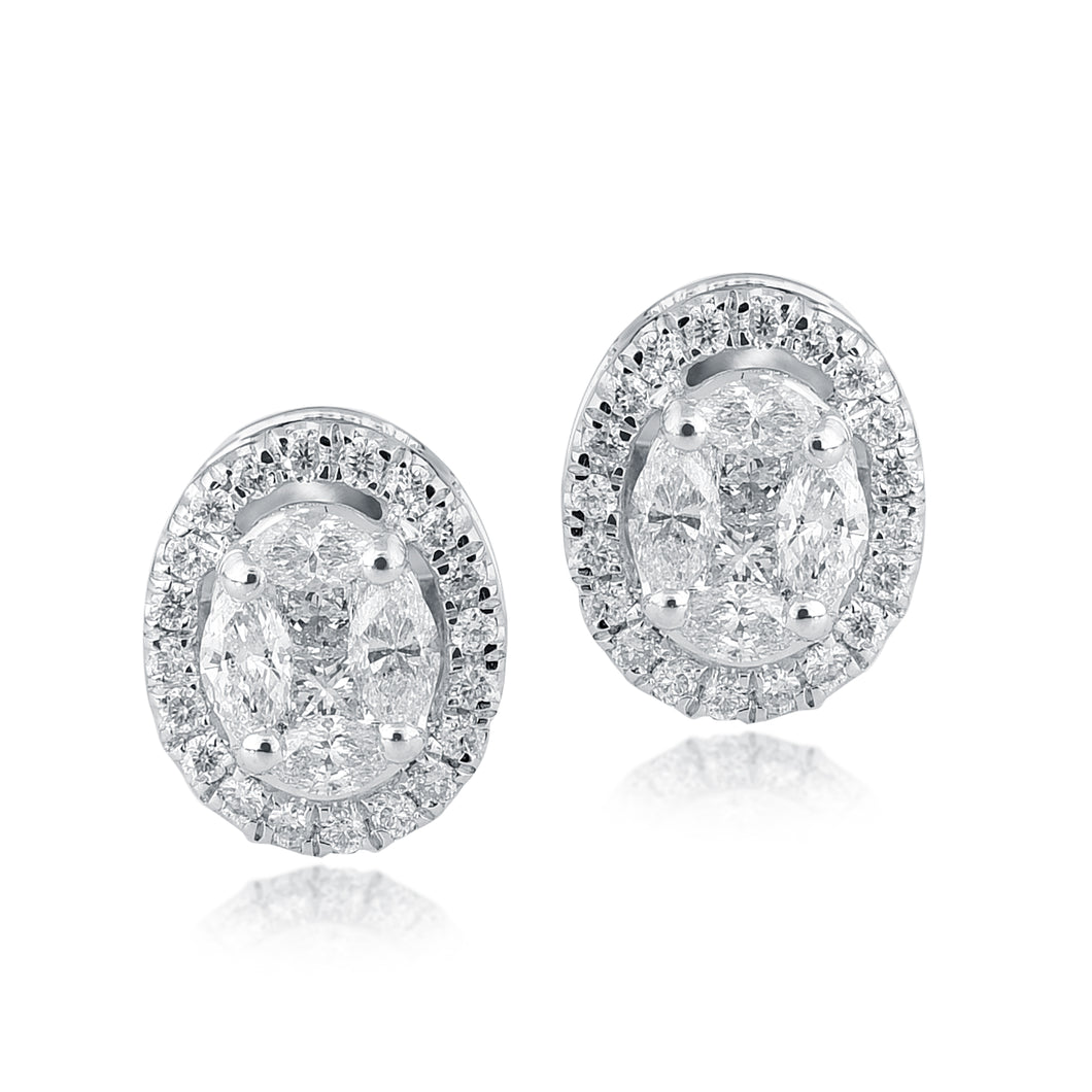 Oval-shaped diamond stud with jacket
