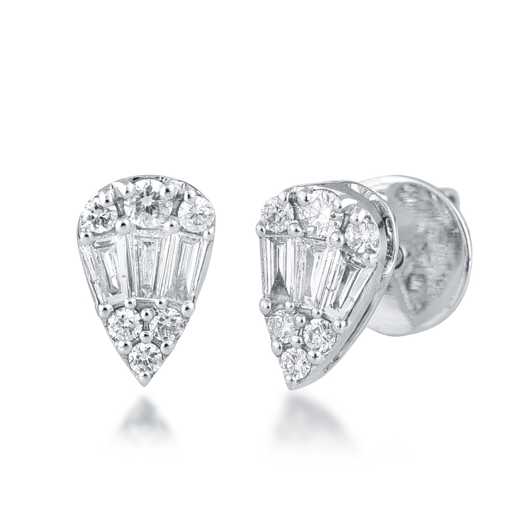 Pear-shaped diamond stud