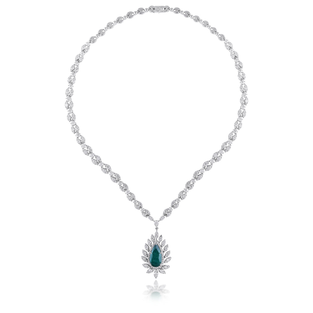 Luxe solitaire-emerald and diamond necklace