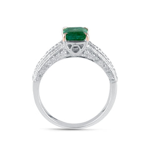 Emerald-centre and diamond ring