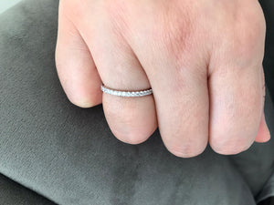 Diamond band in white gold