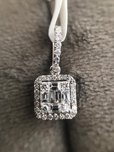 Load image into Gallery viewer, Square diamond pendant with jacket and loop

